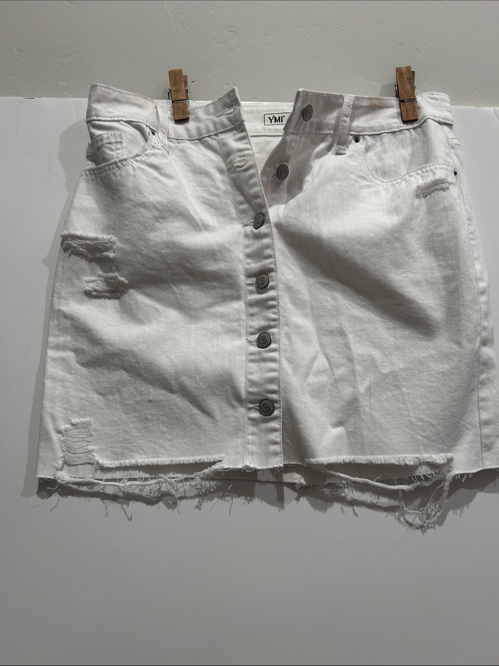 YMI White Button-Front Distressed Denim Skirt